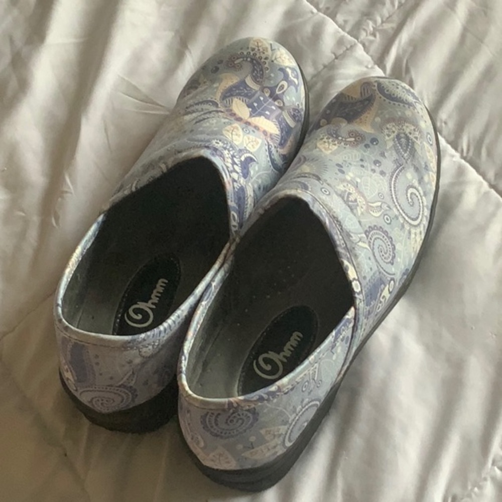 Women’s clogs